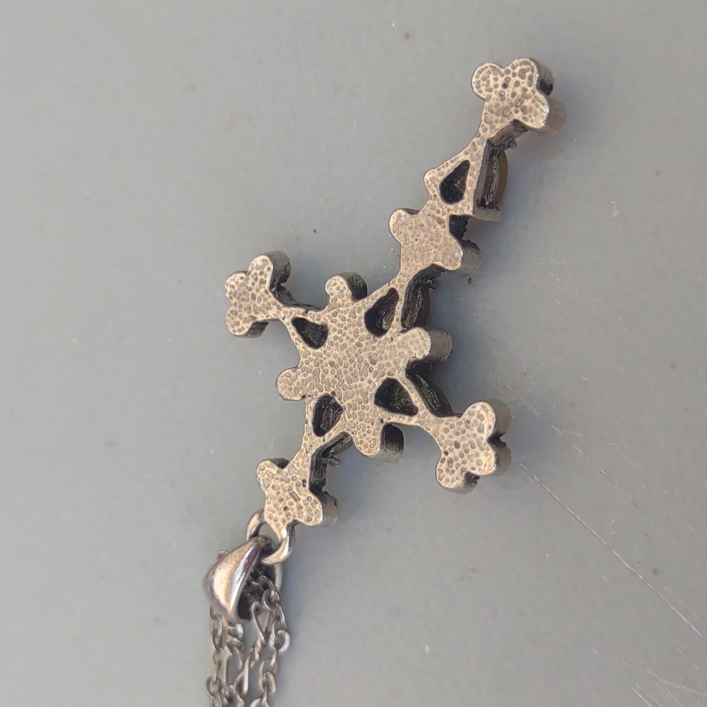 Gorgeous Cross Necklace  jewelry necklace - Picture 9 of 9